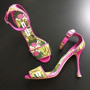 Manolo Blahnik Heels in fuchsia & green